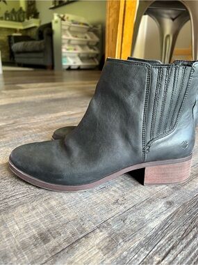 Lucky Brand Black Leather Ankle Chelsea Boots with Low Block Heel